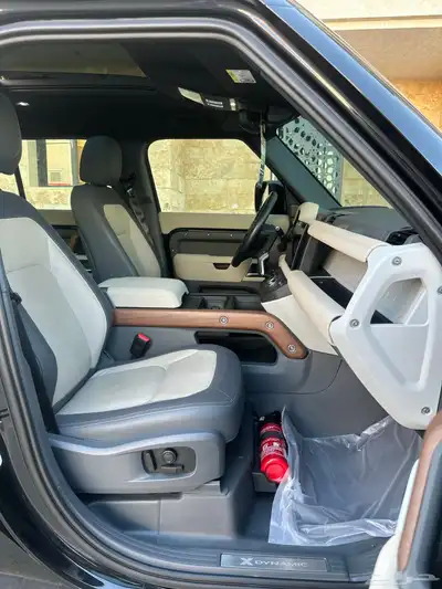 ديفندر V6 2023 اكس 48