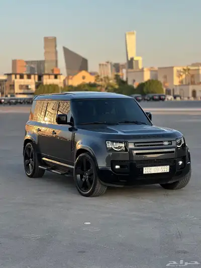 ديفندر HSE 2023 V6 35