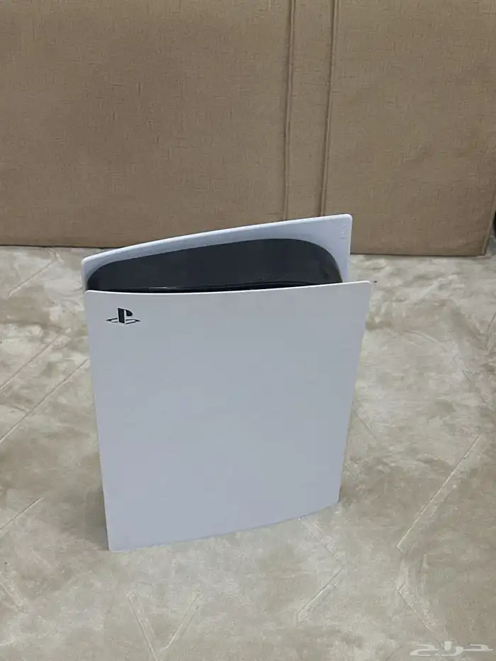 بلايستيشن 5 للبيع جديد نسخه الأولى 0