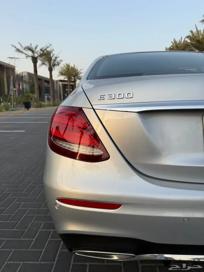 مرسيدس E300 2020 5