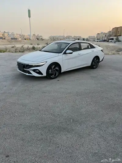 هيونداي النترا 2025 كمفورت اصفار 1
