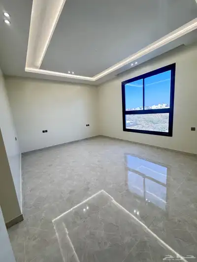 للبيع روف علوي مدخل سياره8غرف شمال الخميس الثمانين بسعر620 6
