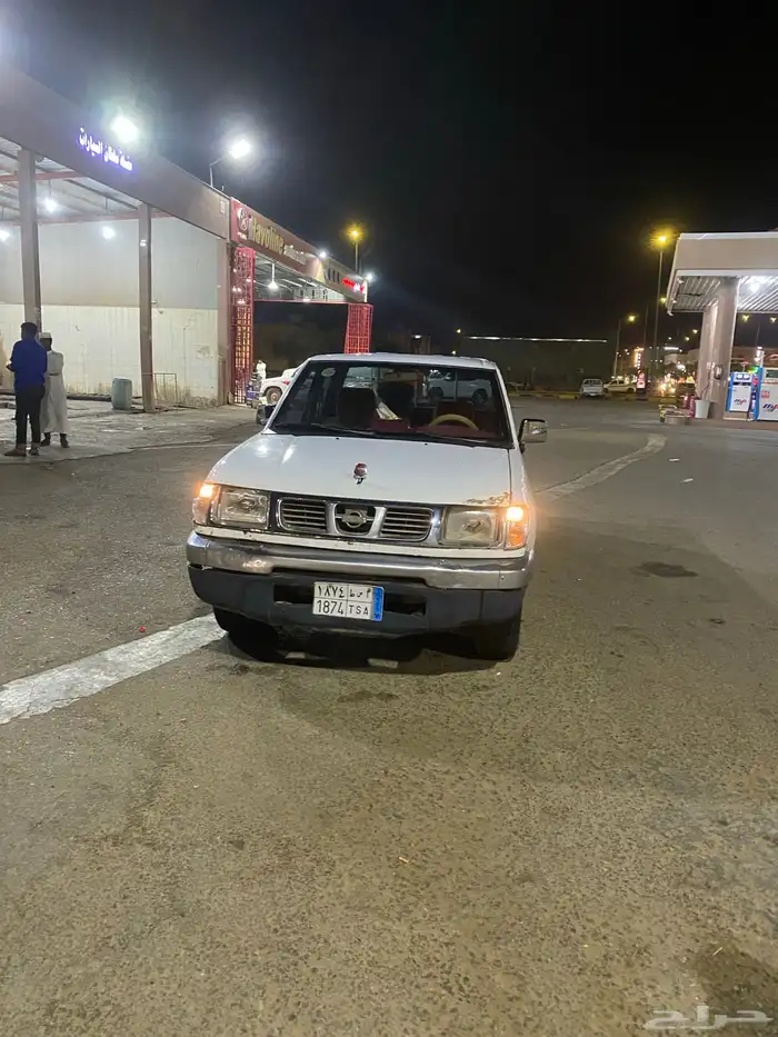 Nissan 1998 4