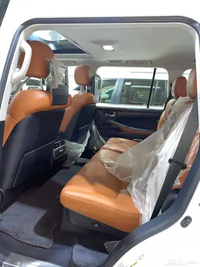 للبيع لكزس LX570DD فل كامل 2014 عبداللطيف عداد قليل 89 الف 12