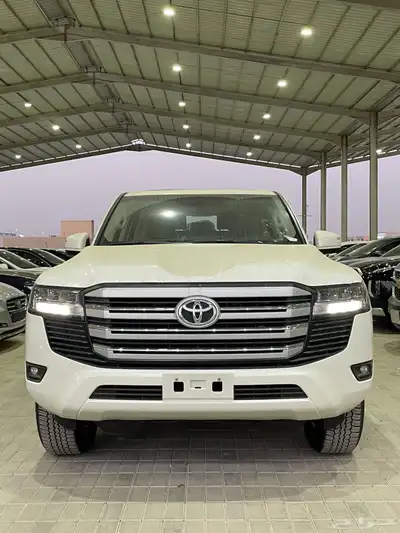 تويوتا لاند كروزر GXR2025 نص فل خليجي (بنزين)3.5L 2