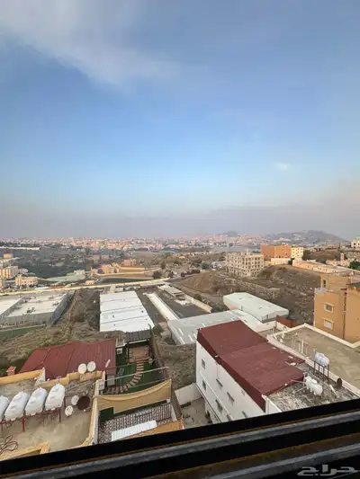 للبيع بمدينه أبها شقق تمليك علوي طريق السوده حي الاطلاله 6