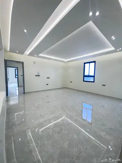 للبيع روف علوي مدخل سياره8غرف شمال الخميس الثمانين بسعر620 8