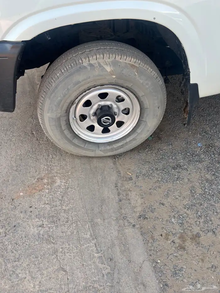 اغراض جيب ربع نيسان 4