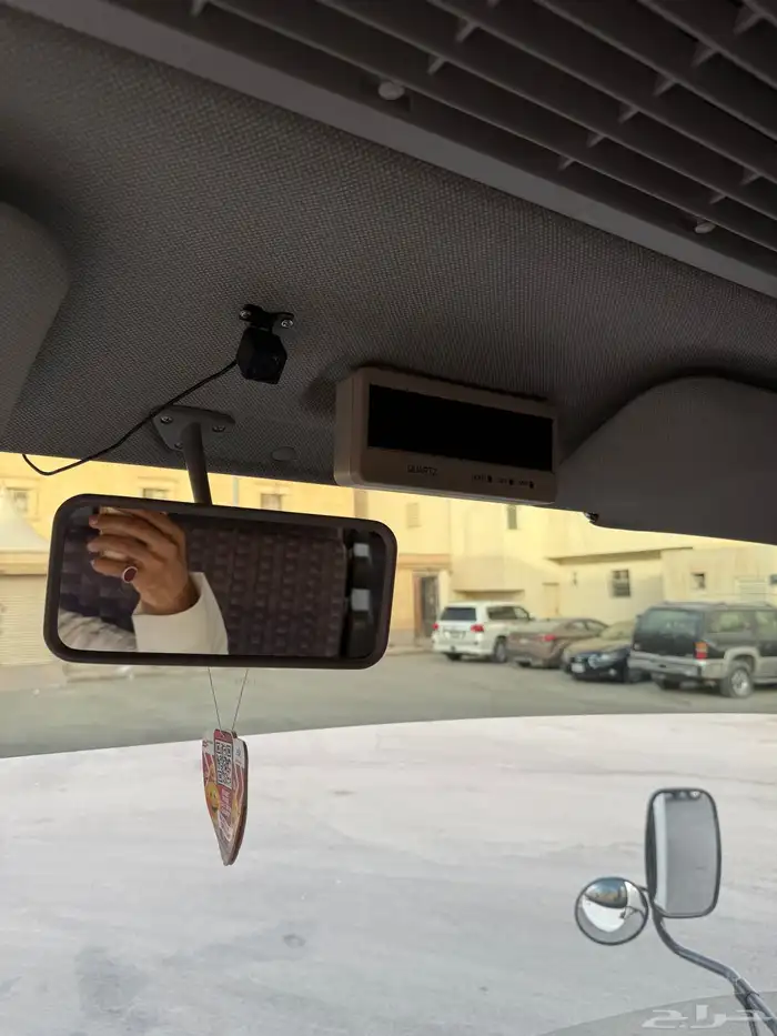 للبيع باص نيسان سيلفيان موديل 2014 نظيف جدا 22