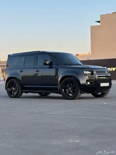 ديفندر HSE 2023 V6 23