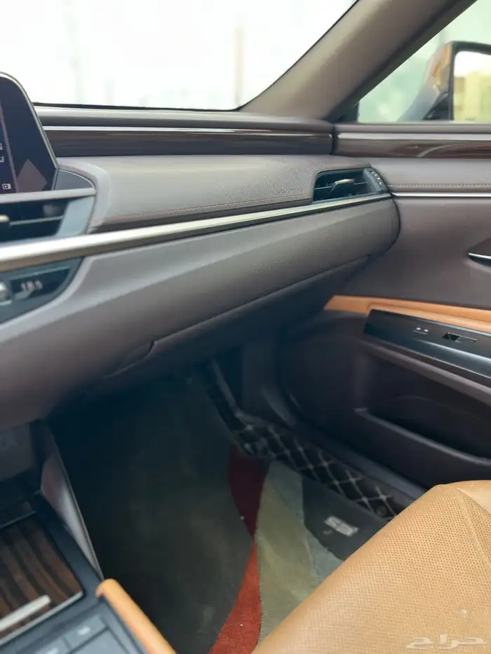 لكزس 350-V6-2020 بريمي ثاني مالك بدي بلد 21