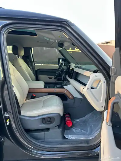 ديفندر HSE 2023 V6 49