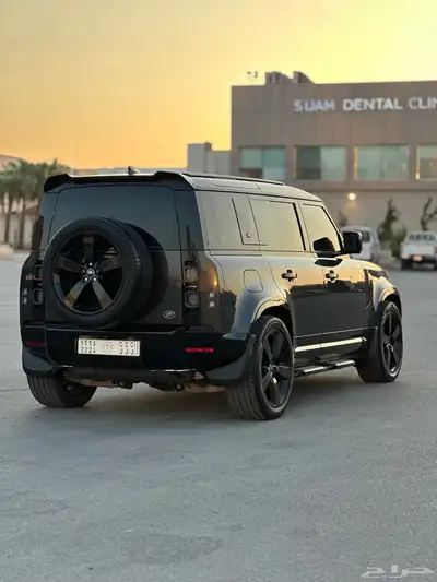 ديفندر HSE 2023 V6 8