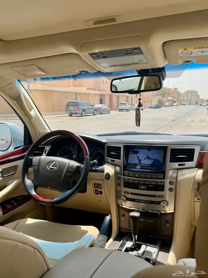 لكزس LX570 سبورت 2015 10