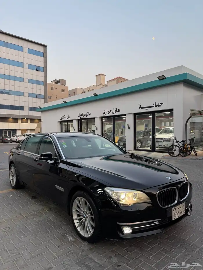 بي ام دبليو الفئه السابعة ( مالك اول ) 35