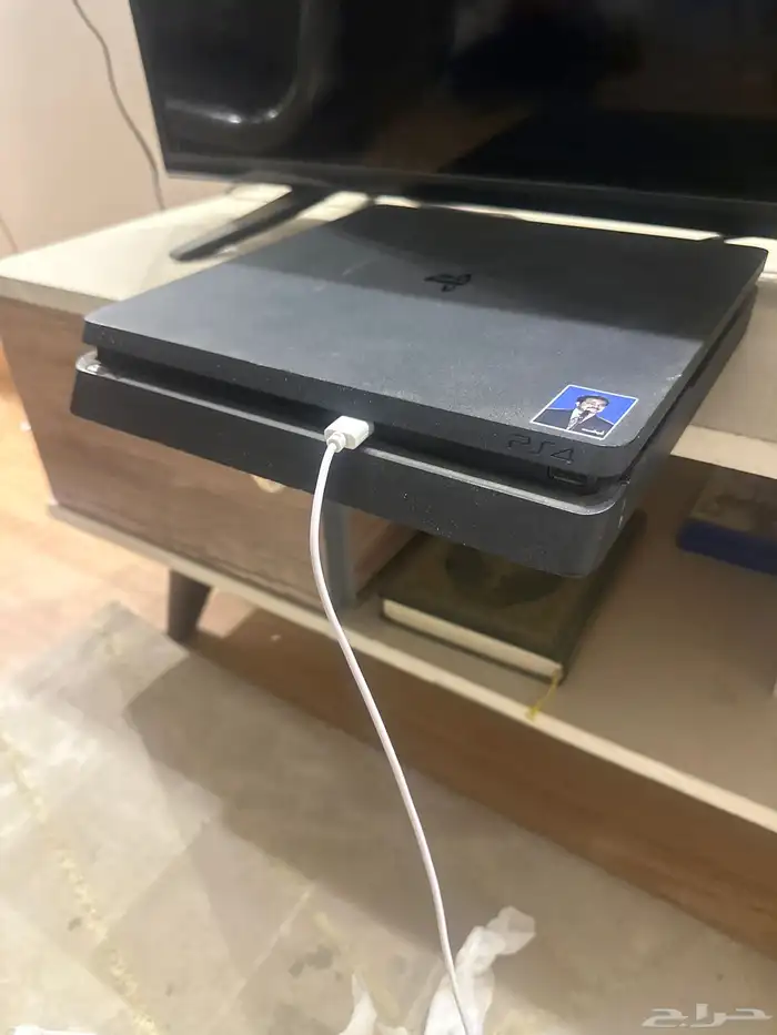 سوني 4 نظييف واستخدام قليل جدا 2