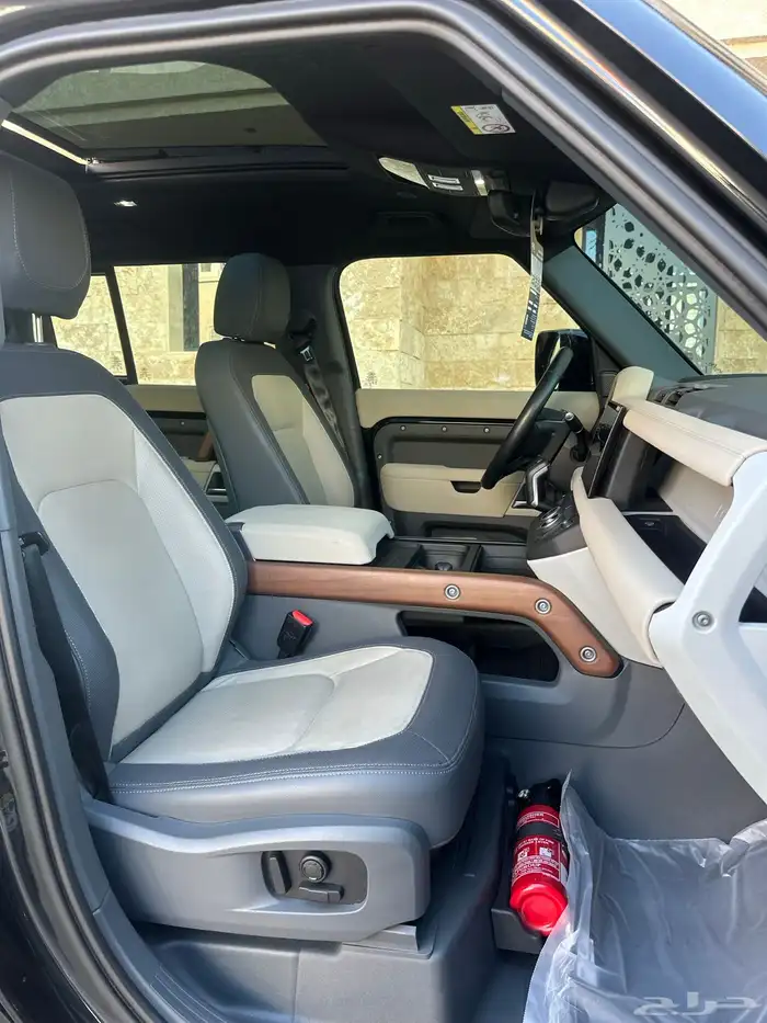 ديفندر V6 2023 اكس 47