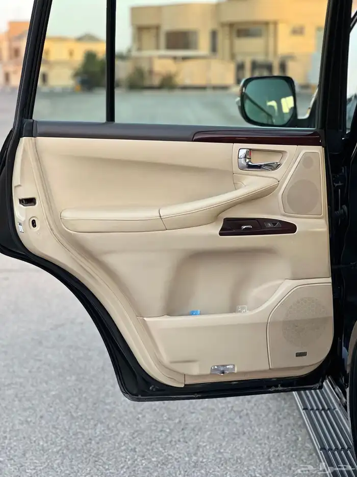 لكزس LX570 2012 DD 29