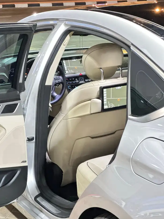 جنسس رويال g80 V8 5.0 فل كامل 30