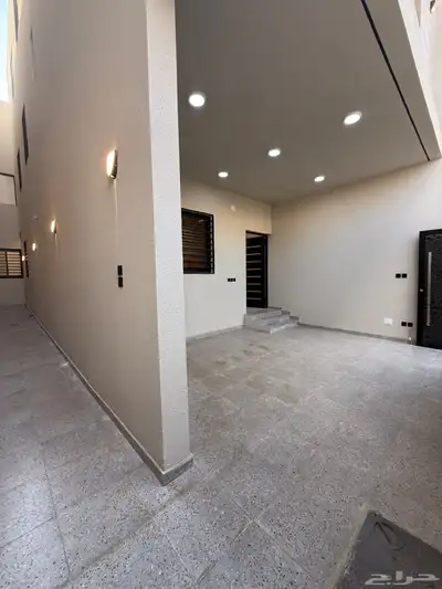 للبيع شقه ارضيه 6غرف مدخل سياره بسعر 480 الف احد رفيده 2