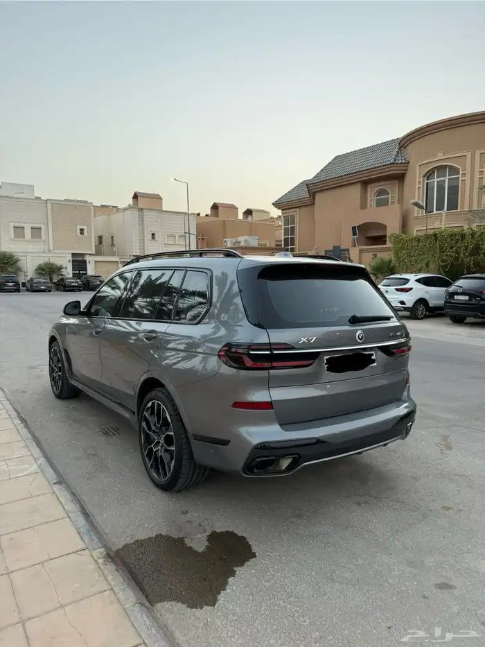 للبيع بي ام X7 2023 3