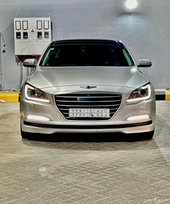 جنسس رويال g80 V8 5.0 فل كامل 6