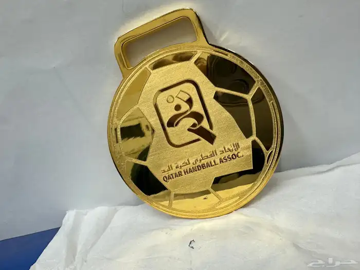 الميداليات والدروع والهدايا للمنتجات المعدنيه والاكريليك 31