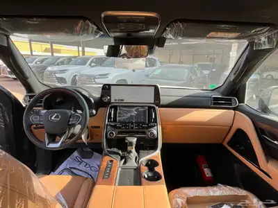 لكزس LX600 2025 BBخليجي وارد الساير 7