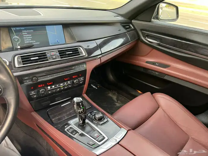 بي ام دبليو 730Li 2010 (بحالة ممتازة) 13