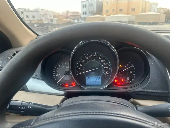للبيع يارس 2016 5