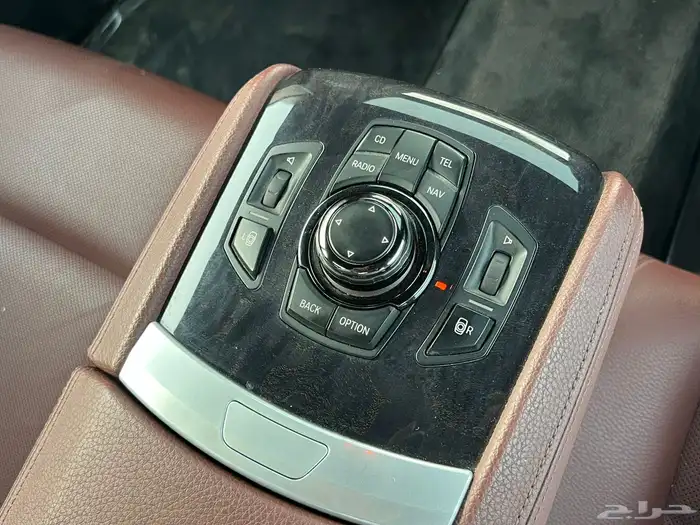 بي ام دبليو 730Li 2010 (بحالة ممتازة) 19