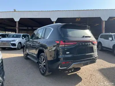 لكزس LX600 2025 BBخليجي وارد الساير 3