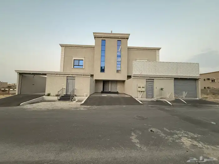 فرصه لشراء روف علوي مع الملحق درج داخلي خارخي سعر620الف فقط 0