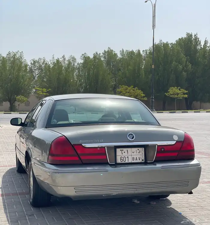 فورد جراند ماركيز 2004 بالجبيل 8