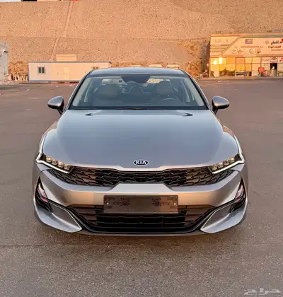 كيا K5 فل بدون بنورما 2021 بحالة الوكاله للبيع 1