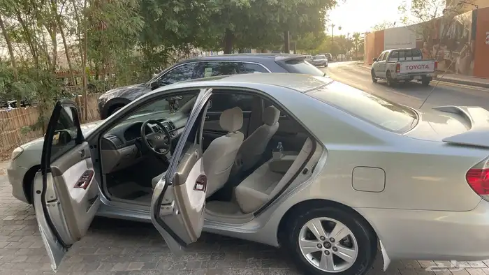 كامري قير عادي للبيع gli فل كامل 1