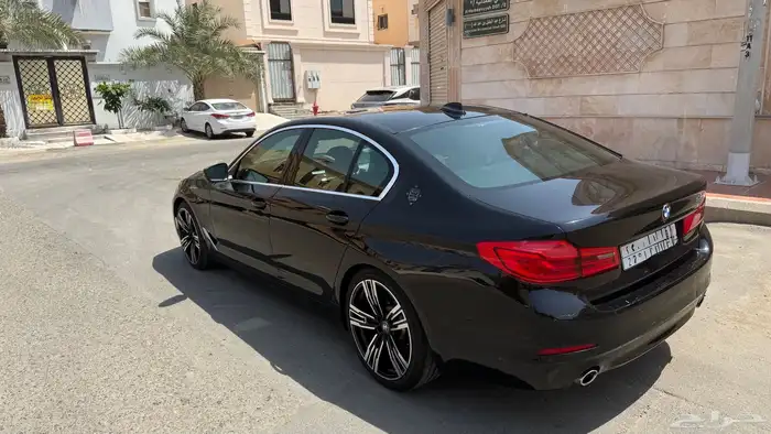 بي أم دبليو 2018 - 530 نظيفة 20