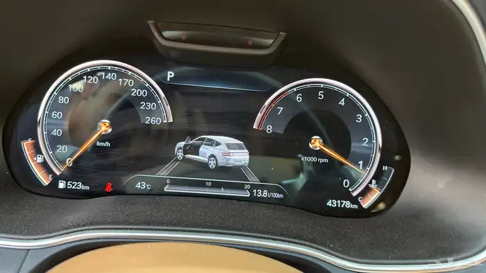 جينيسس جي  ي 80 GV80 11
