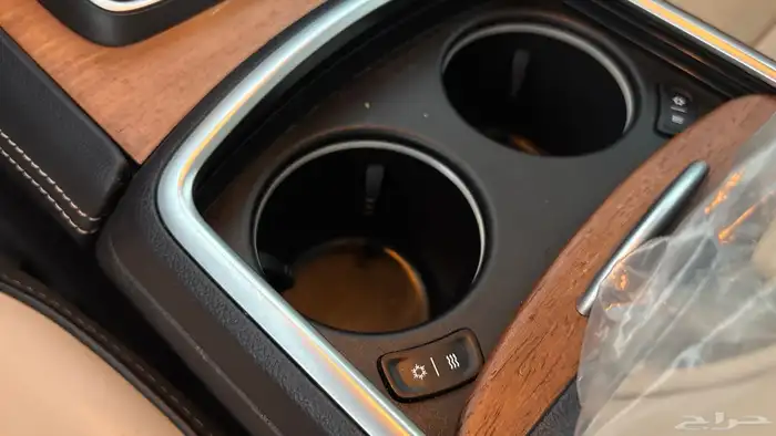 كرايسلر C300 2020 ( اعلى فئه لكجوري ) 28