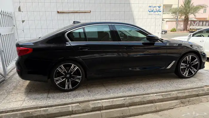بي أم دبليو 2018 - 530 نظيفة 32