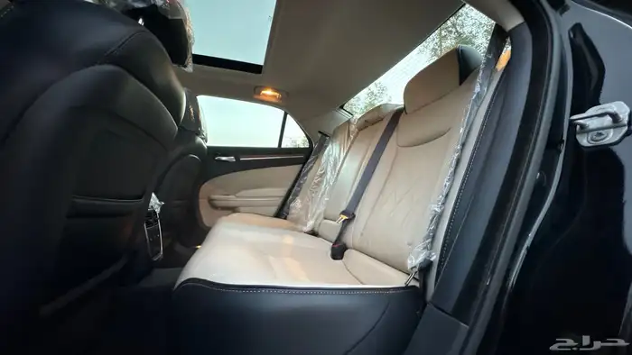كرايسلر C300 2020 ( اعلى فئه لكجوري ) 32