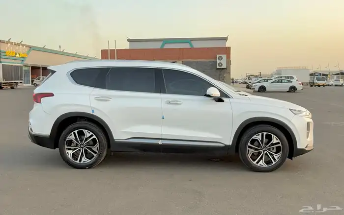 سنتافي 2019 (ديزل) دبل مكينه 2200cc بحالة الوكاله للبيع 7