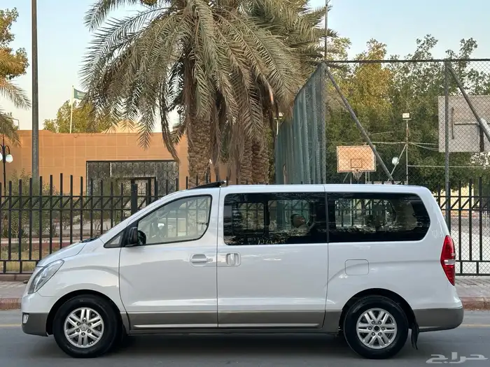 هونداي H1 موديل 2018 سعودي نص فل بنزين 2