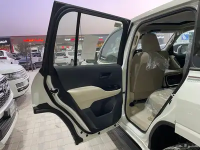 تويوتا لاند كروزر GXR2025 نص فل خليجي (بنزين)3.5L 24