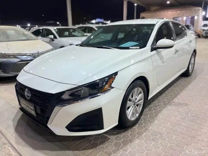 نيسان التيما. 2023 3
