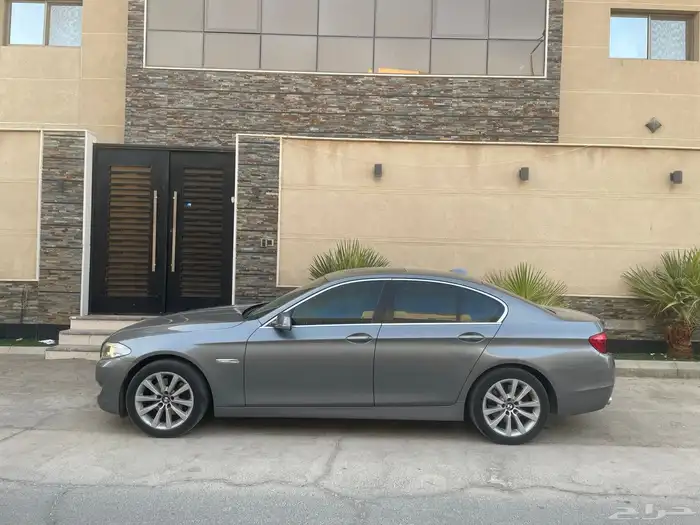 BMW 530 موديل 2013 5
