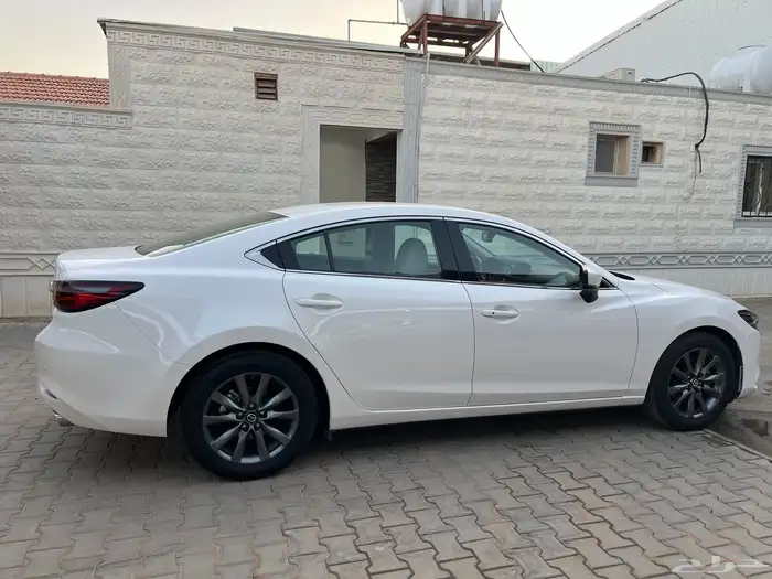 مازدا 6 2023 فل كامل عداد 15.000 فقط لدى قمة الاطلال 10