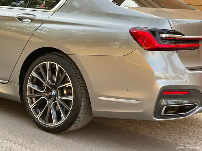 بي ام 740i 2021 ضمان وصيانه 22
