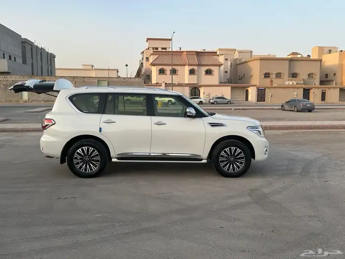 نيسان باترول بلاتنيوم 12