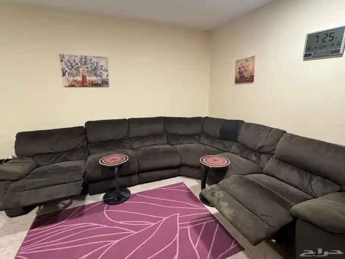 كنب للبيع recliner مع الطاولات 750 ريال 2